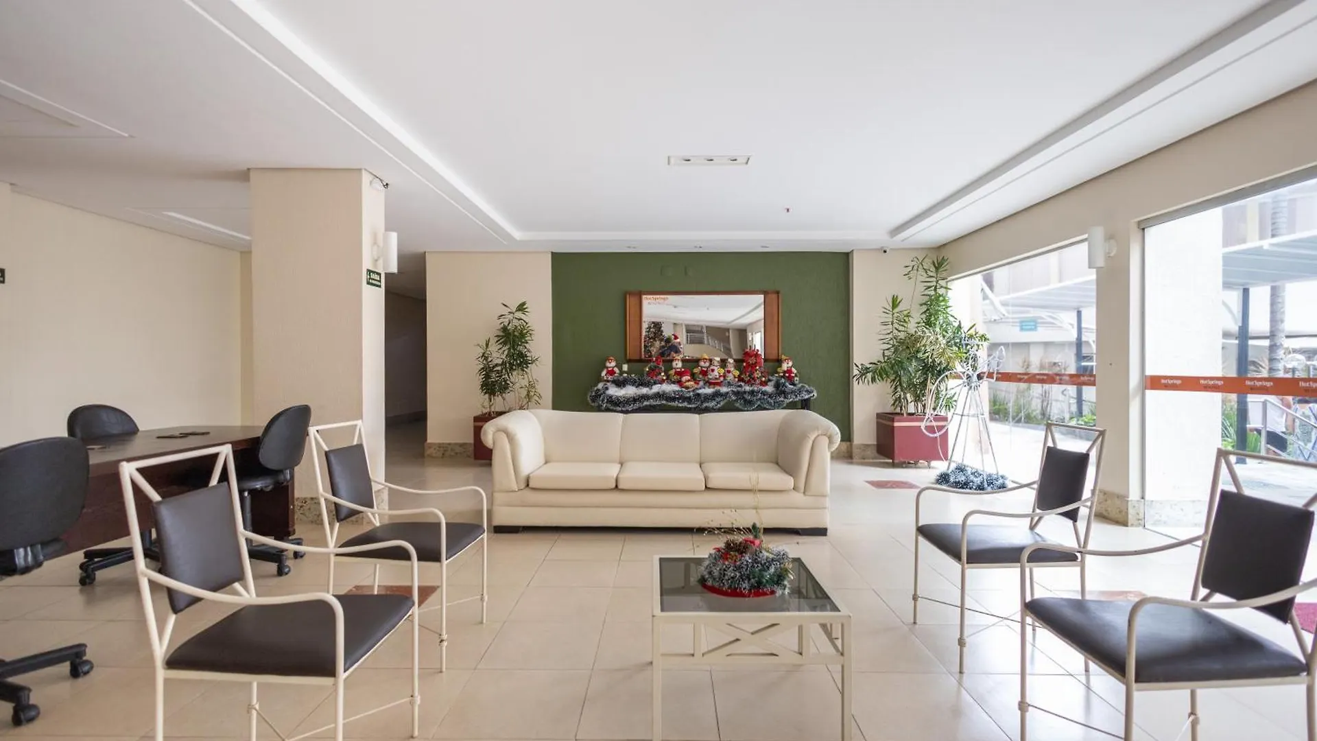 Hot Springs Hotel - Bvtur Caldas Novas