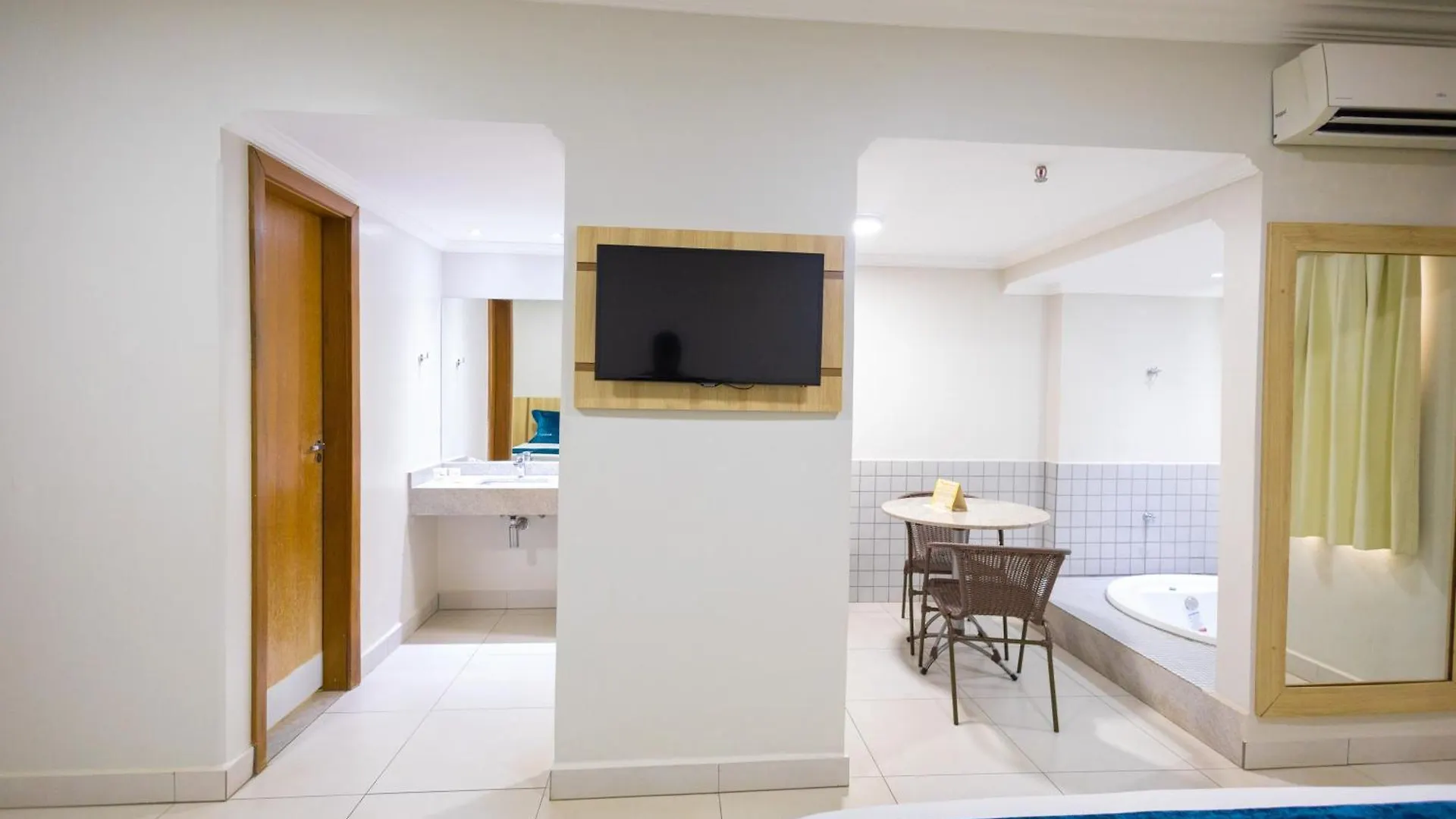 ***  Hot Springs Hotel - Bvtur Caldas Novas Brasilien