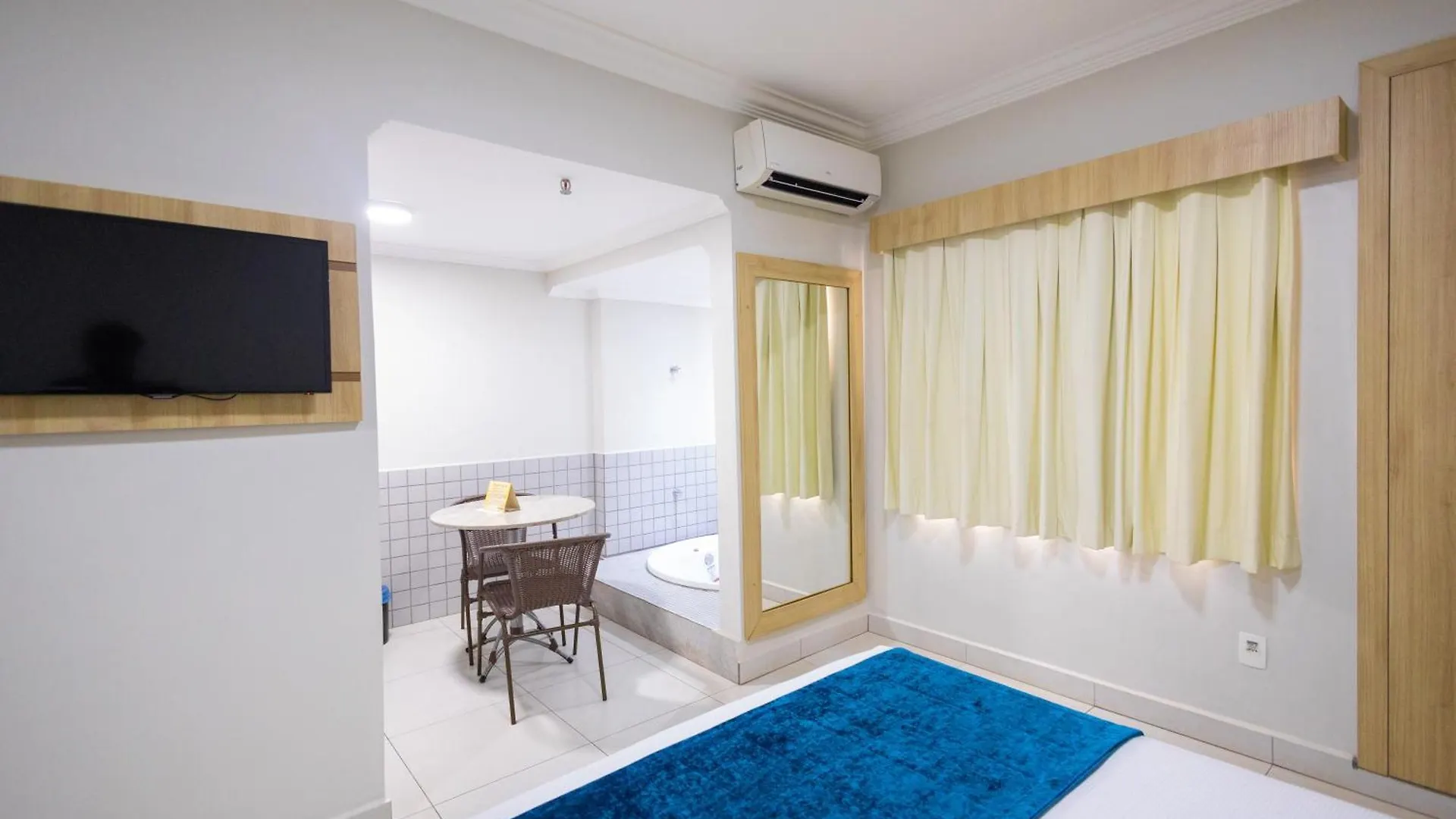 Hot Springs Hotel - Bvtur Caldas Novas 3*,
